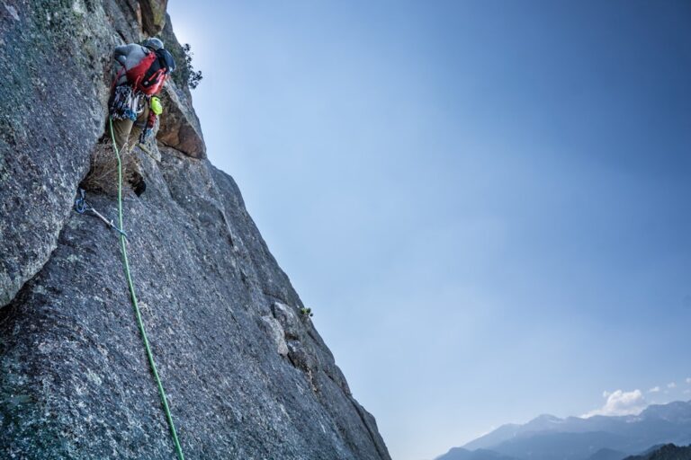 The Competitive Edge: A Deep Dive into High-Performance Gaming Peripherals and Hardware Ecosystems