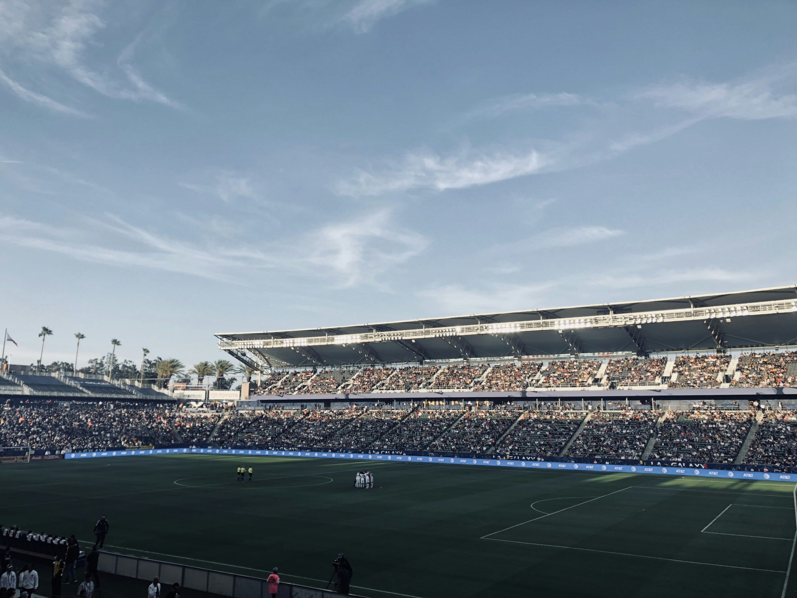 Keywords:
esports stadium tournament - a stadium full of people watching a soccer game