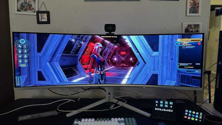 MMORPG gameplay on computer screen - Super Ultrawide Monitors Were Made For MMORPGs - And Nothing Can ...