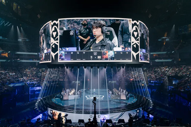 esports competition stage - The esports world is starting to teeter | The Seattle Times