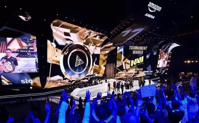 Esports arena crowd - Top 10 Esports Arenas in the World | SENET Blog